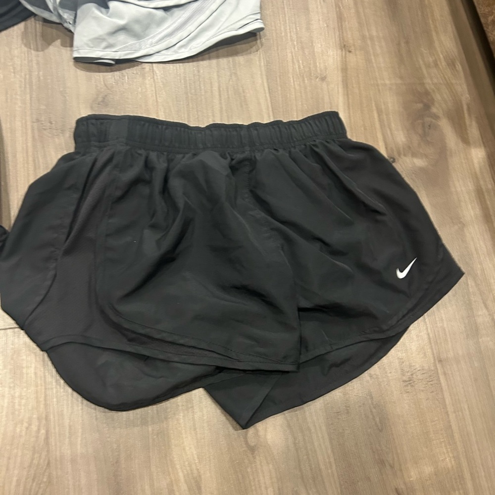 Nike Dri Fit Shorts - Picture 3 of 10